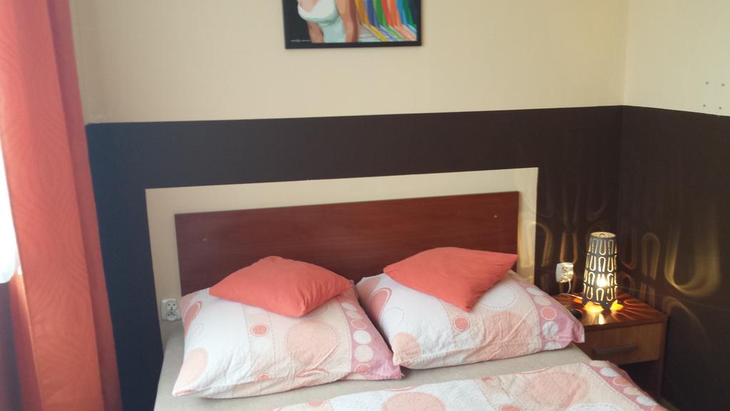 Hotel Elda 2 ビィドゴシュチュ 部屋 写真