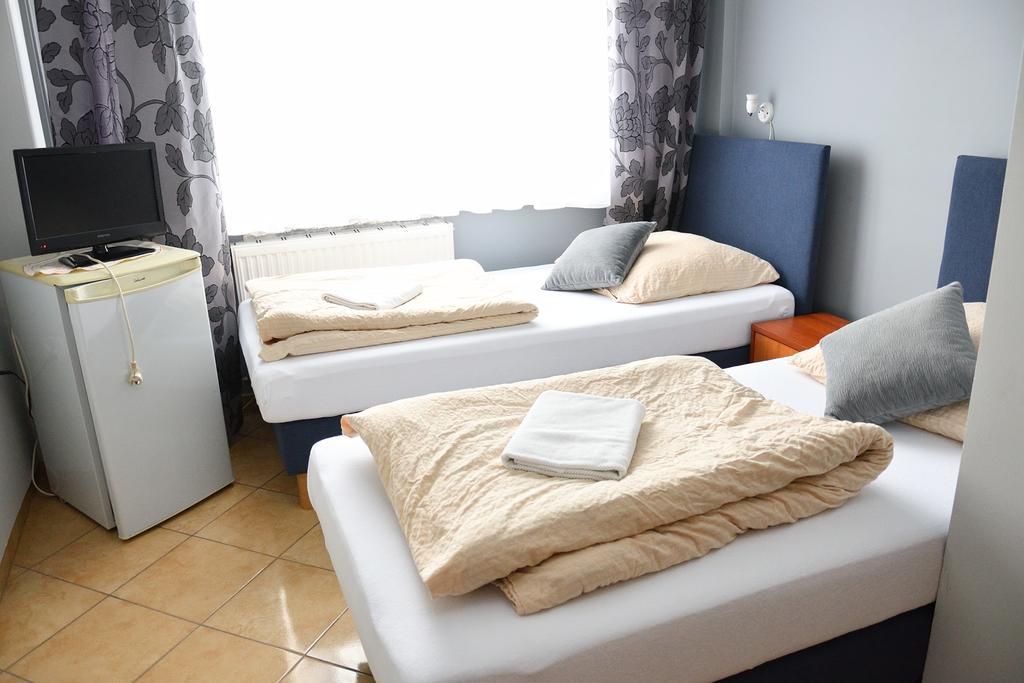 Hotel Elda 2 ビィドゴシュチュ エクステリア 写真